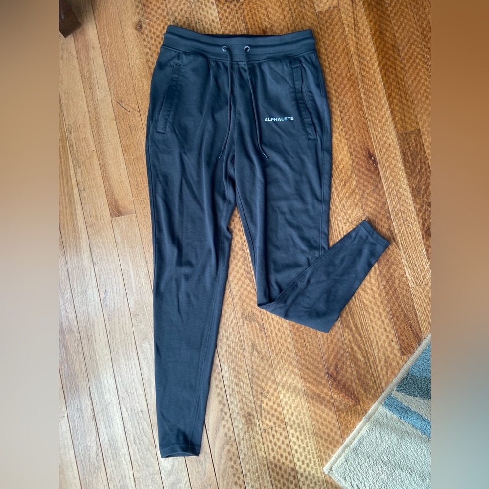 Alphalete Joggers
